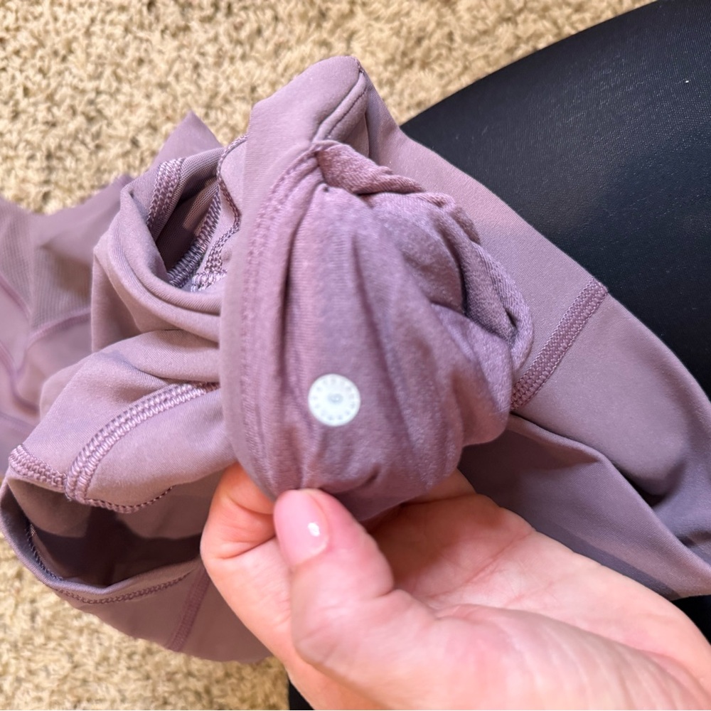 Lululemon Forget The Sweat Crop *21"
Smoked Mulberry - Picture 8 of 8